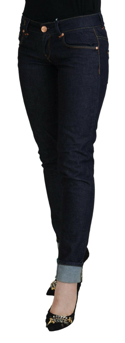 Acht Blaue, schmal geschnittene Damen-Jeans aus Baumwolle mit niedriger Taille