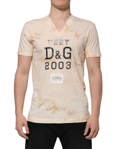 Dolce & Gabbana – Beiges T-Shirt mit V-Ausschnitt und kurzem Logo-Print
