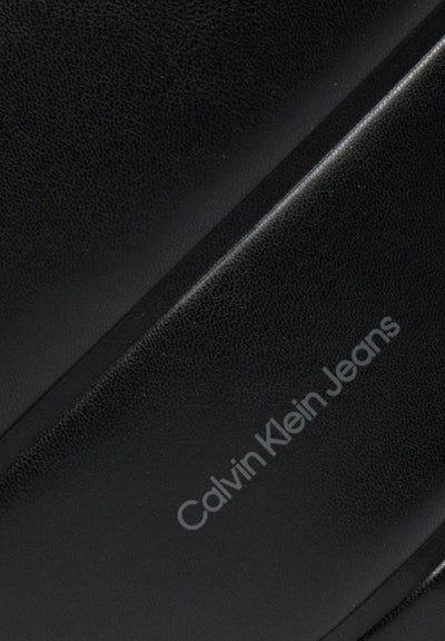 Calvin Klein Jeans Black Polyethylene Handbag