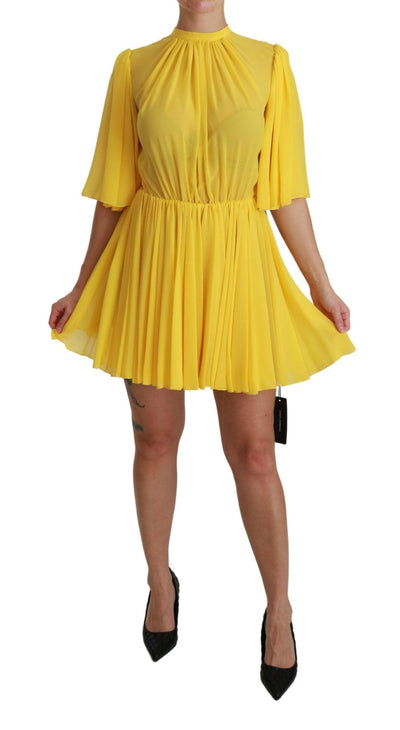 Robe courte trapèze plissée en soie Dolce &amp; Gabbana, jaune soleil