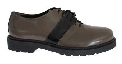AI_ Chaussures élégantes à lacets en cuir gris marron