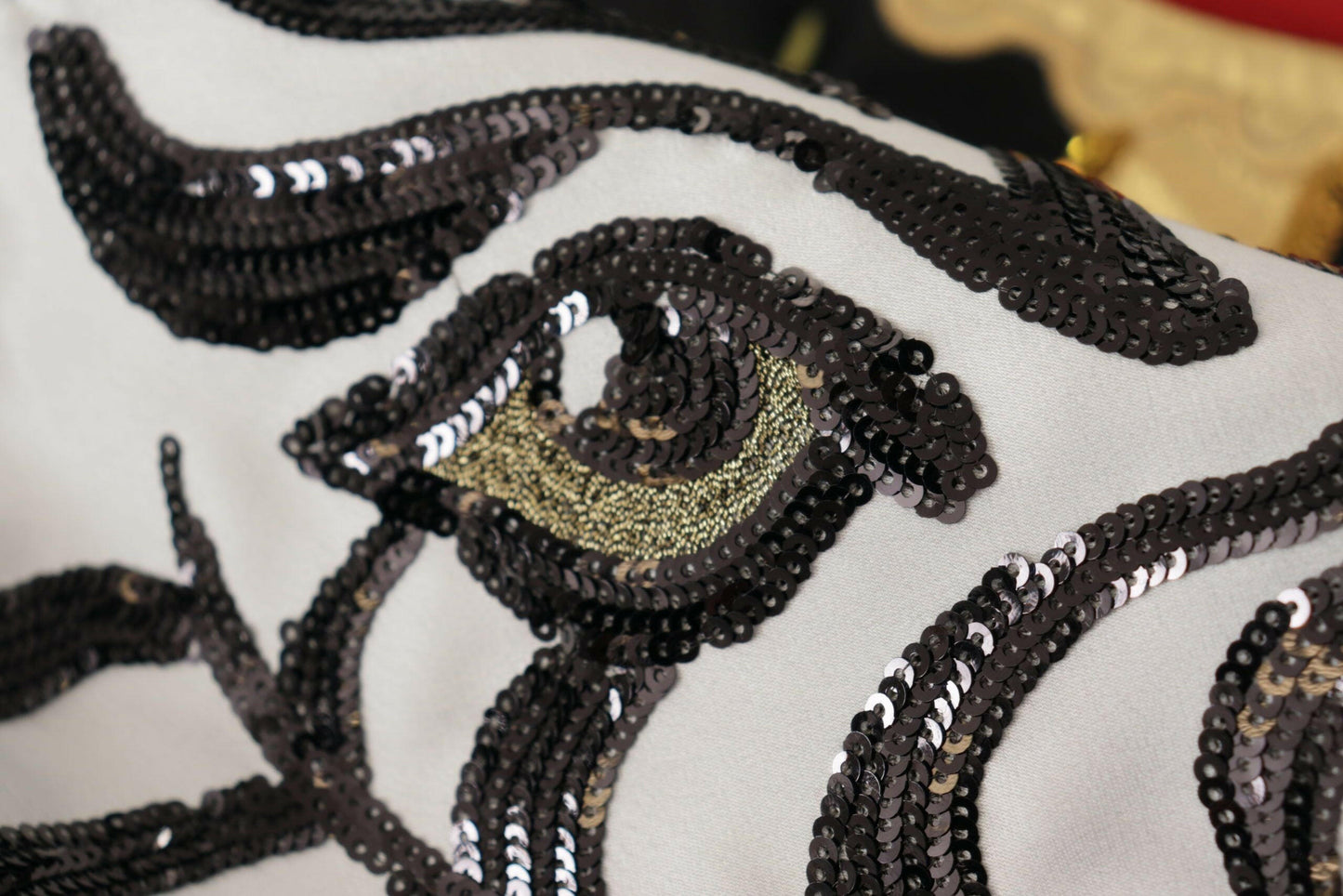 Jupe trapèze taille haute noire ornée Dolce &amp; Gabbana