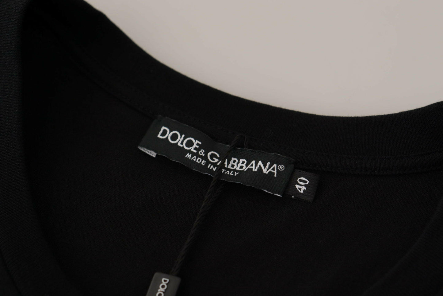 Dolce &amp; Gabbana Schwarzes Baumwoll-T-Shirt mit Rundhalsausschnitt und Logo-Motiv