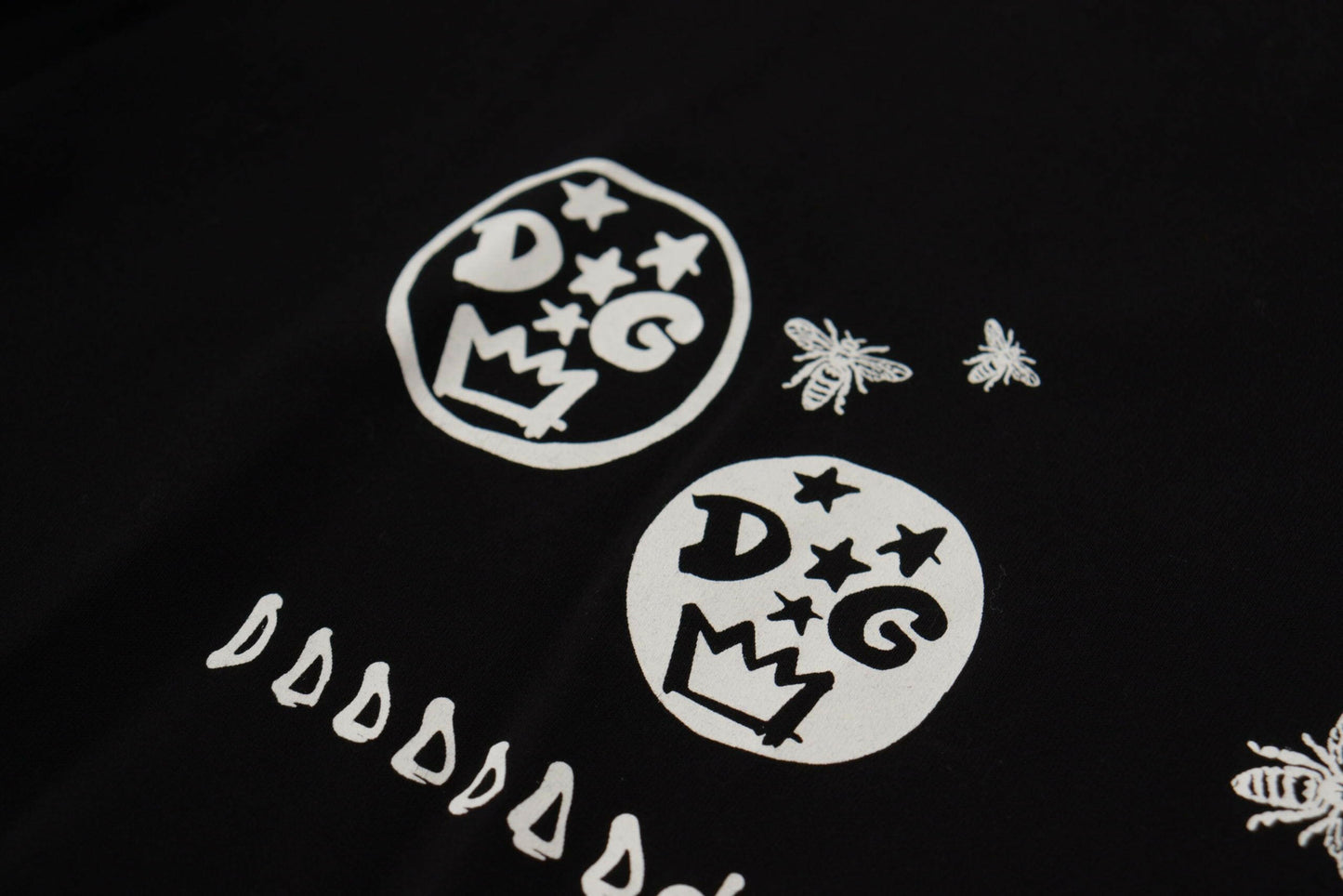 Dolce &amp; Gabbana Schwarzes Baumwoll-T-Shirt mit Rundhalsausschnitt und Logo-Motiv