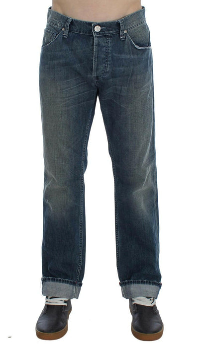Acht Jeans aus Baumwolldenim in normaler Passform in blauer Waschung