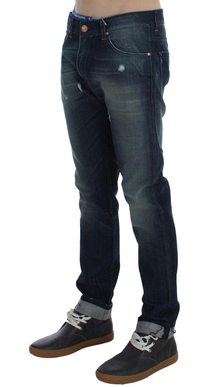Acht Slim Fit Jeans aus Baumwolldenim in blauer Waschung