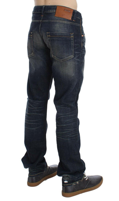 Acht Straight Fit Jeans mit niedriger Taille in blauer Waschung