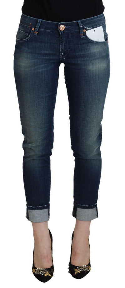 Acht Blaue Slim Fit Damen Jeans aus Baumwolle