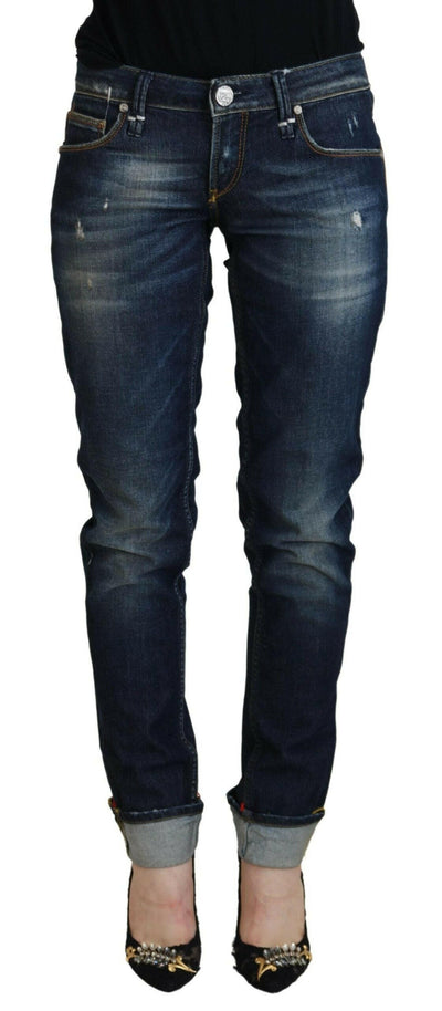 Acht Blaue Slim Fit Damen Jeans aus Baumwolle