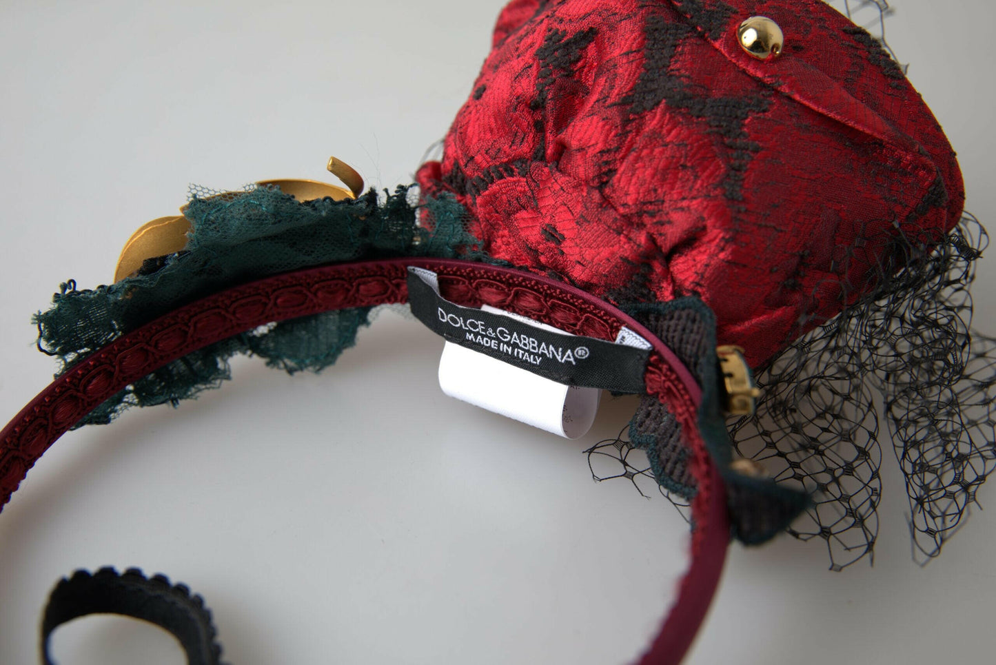 Dolce &amp; Gabbana – Rotes Haarband mit mehrfarbigem Rosen-Seidenkristall-Netzlogo und Diadem