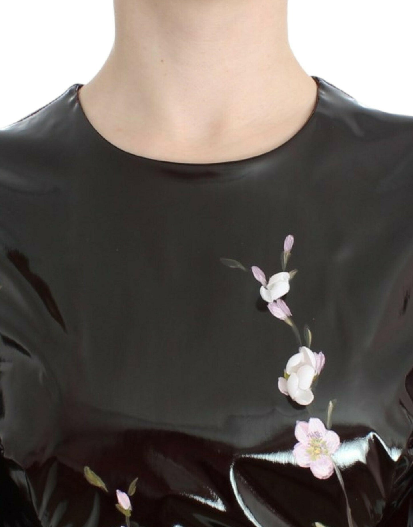 Dolce &amp; Gabbana Schwarzes Lackkleid mit Blumenmuster, handbemalt
