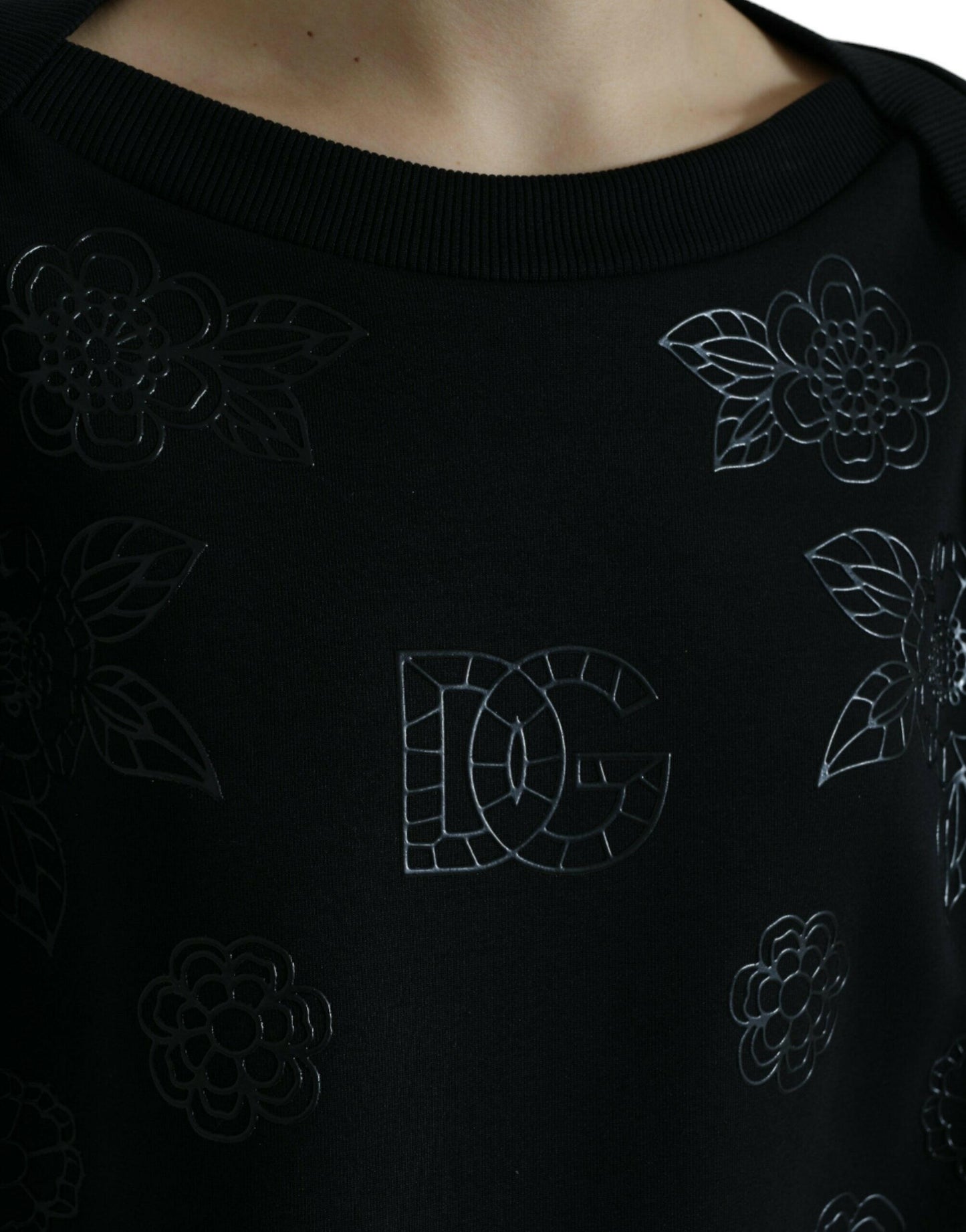 Dolce &amp; Gabbana – Schwarzer Pullover mit floraler Logo-Applikation