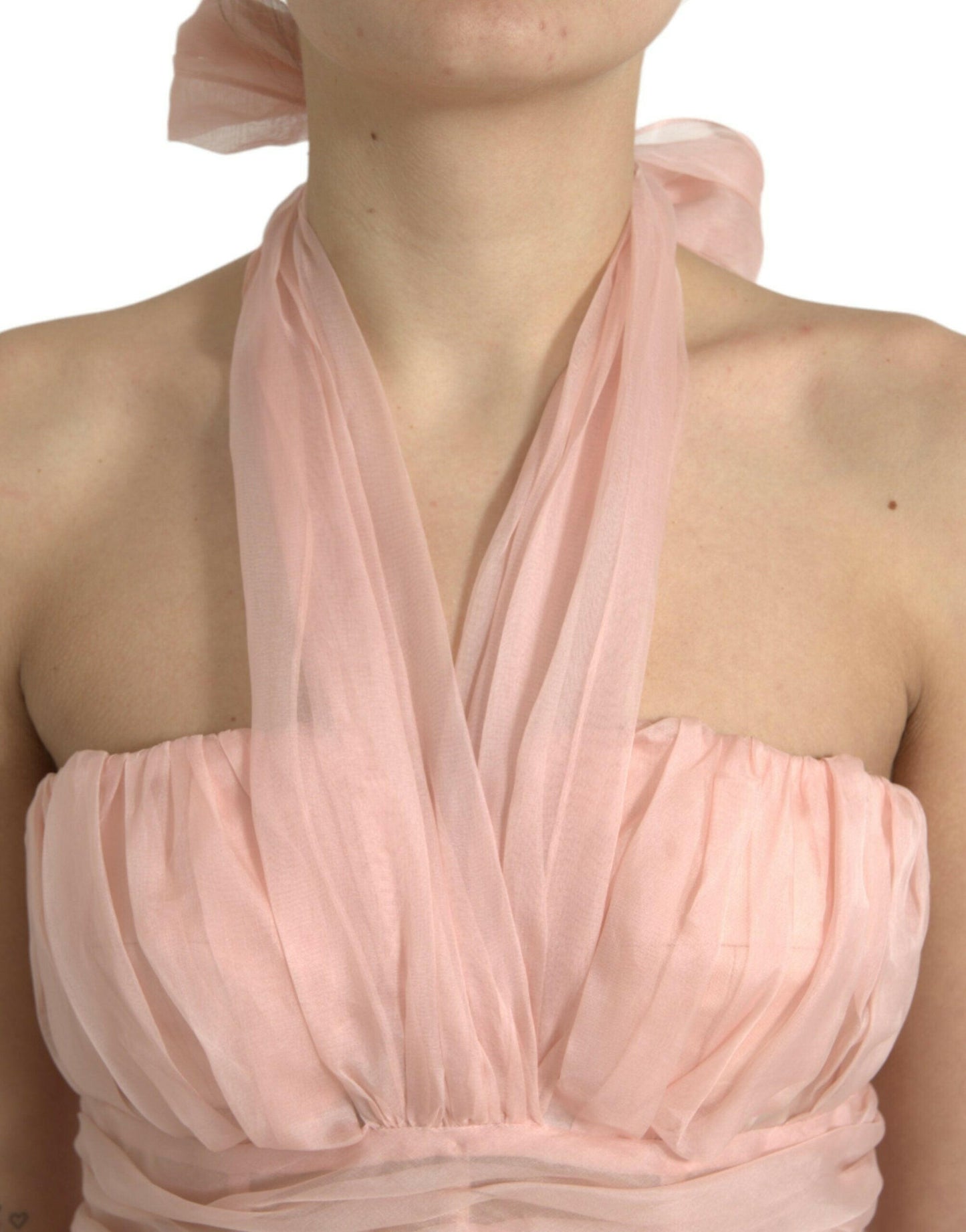 Dolce &amp; Gabbana – Neckholder-Midikleid in A-Linie und mit Plissee in Rosa aus Seidenchiffon