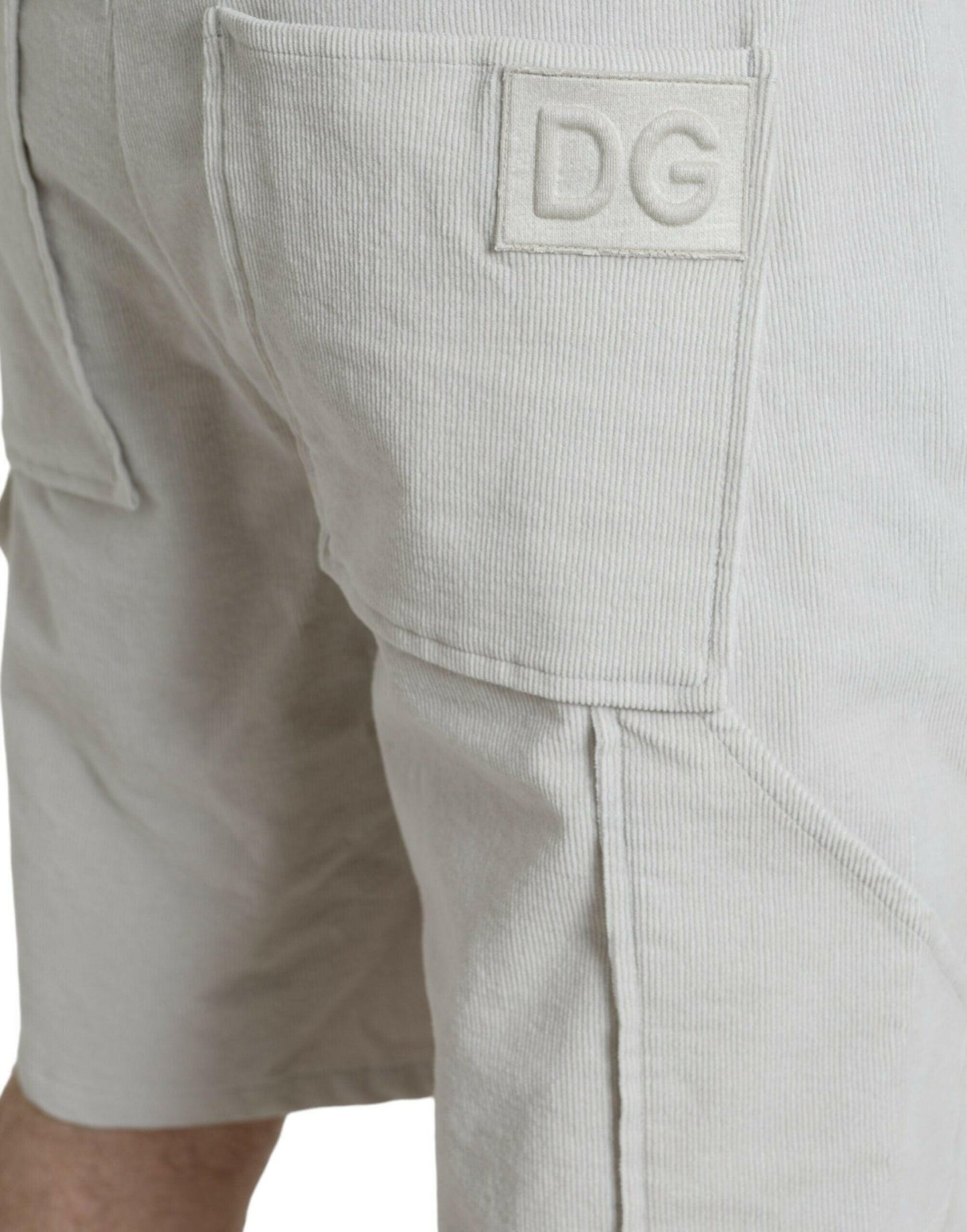 Dolce &amp; Gabbana – Beigefarbene Bermudashorts aus Baumwollcord mit Logo