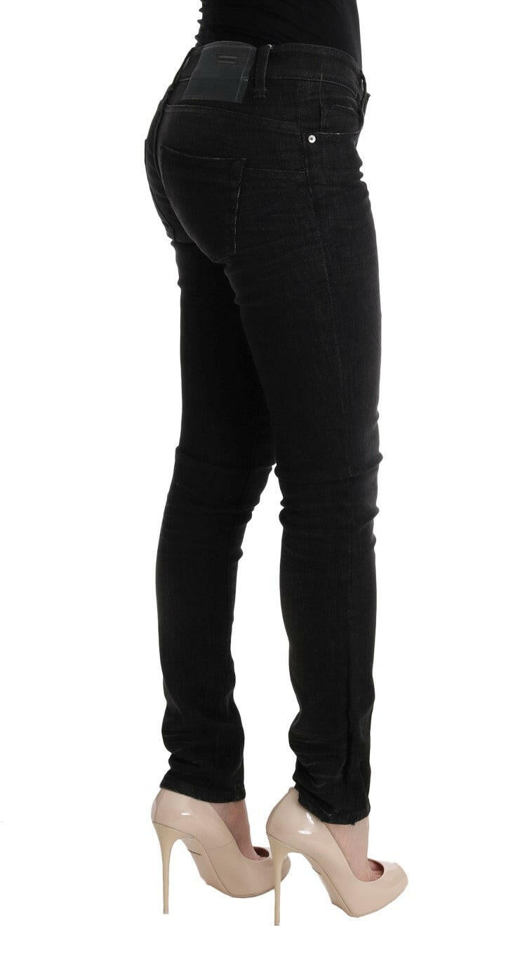 Acht – Schwarze Slim-Fit-Jeans aus Baumwolldenim
