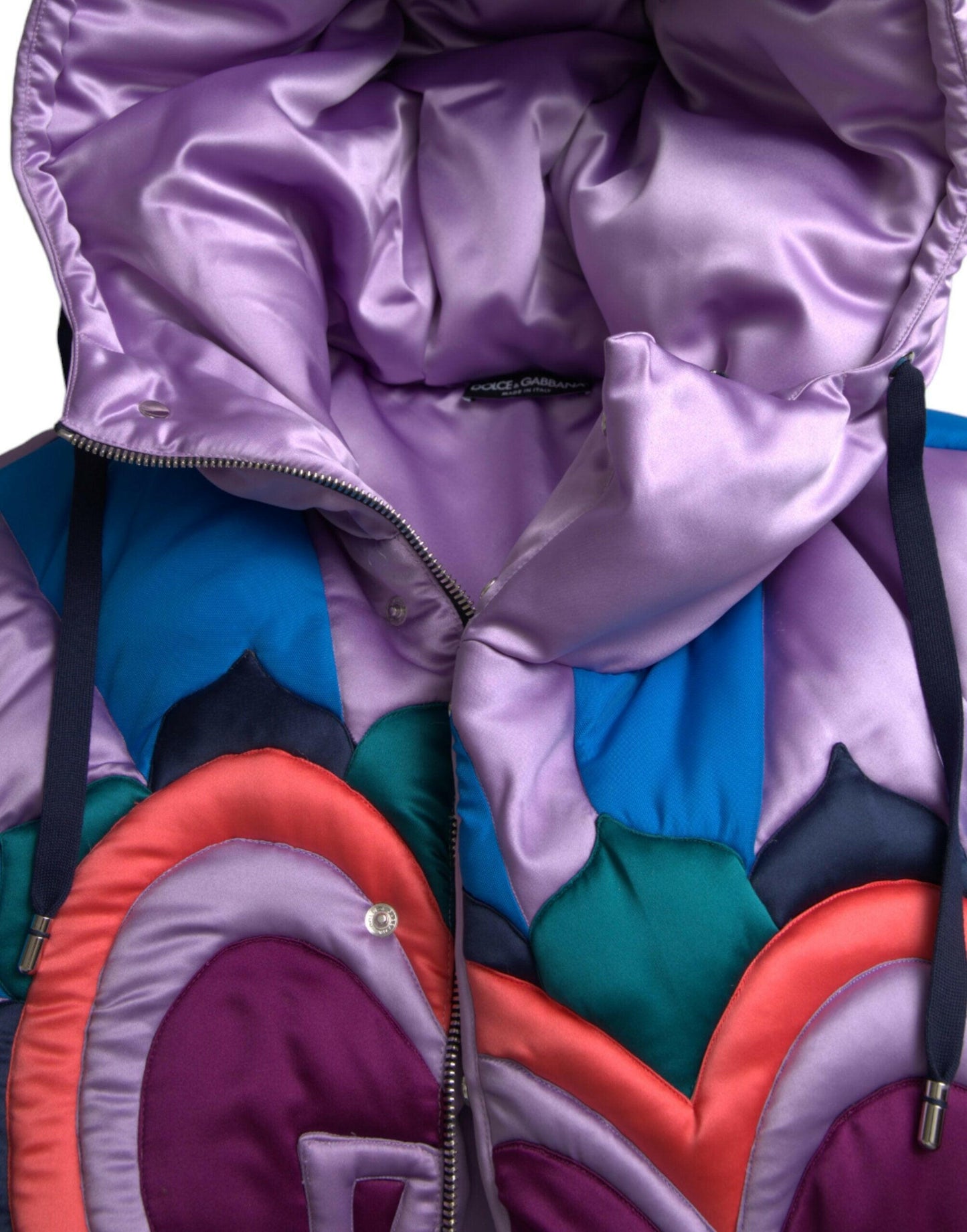 Doudoune à capuche avec logo cœur multicolore Dolce &amp; Gabbana