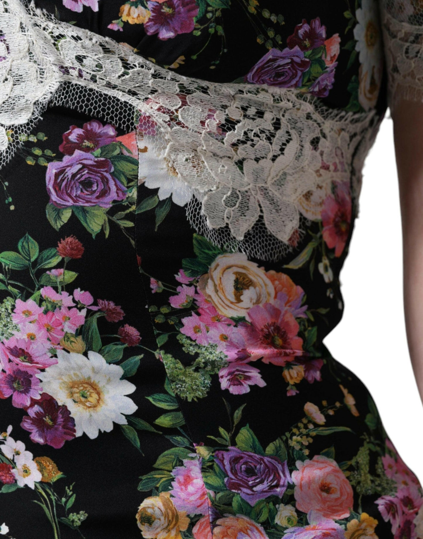 Dolce &amp; Gabbana – Schwarze Bluse mit Blumenspitze und kurzen Ärmeln
