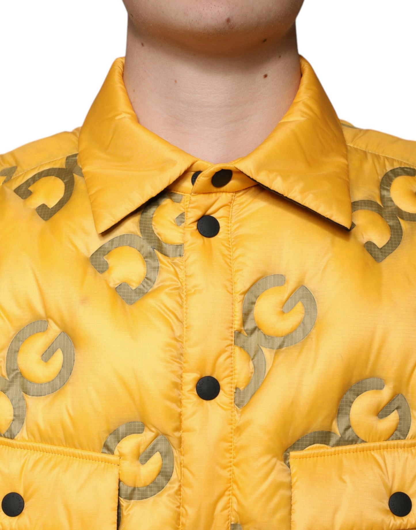 Veste blouson boutonnée matelassée à logo jaune Dolce &amp; Gabbana