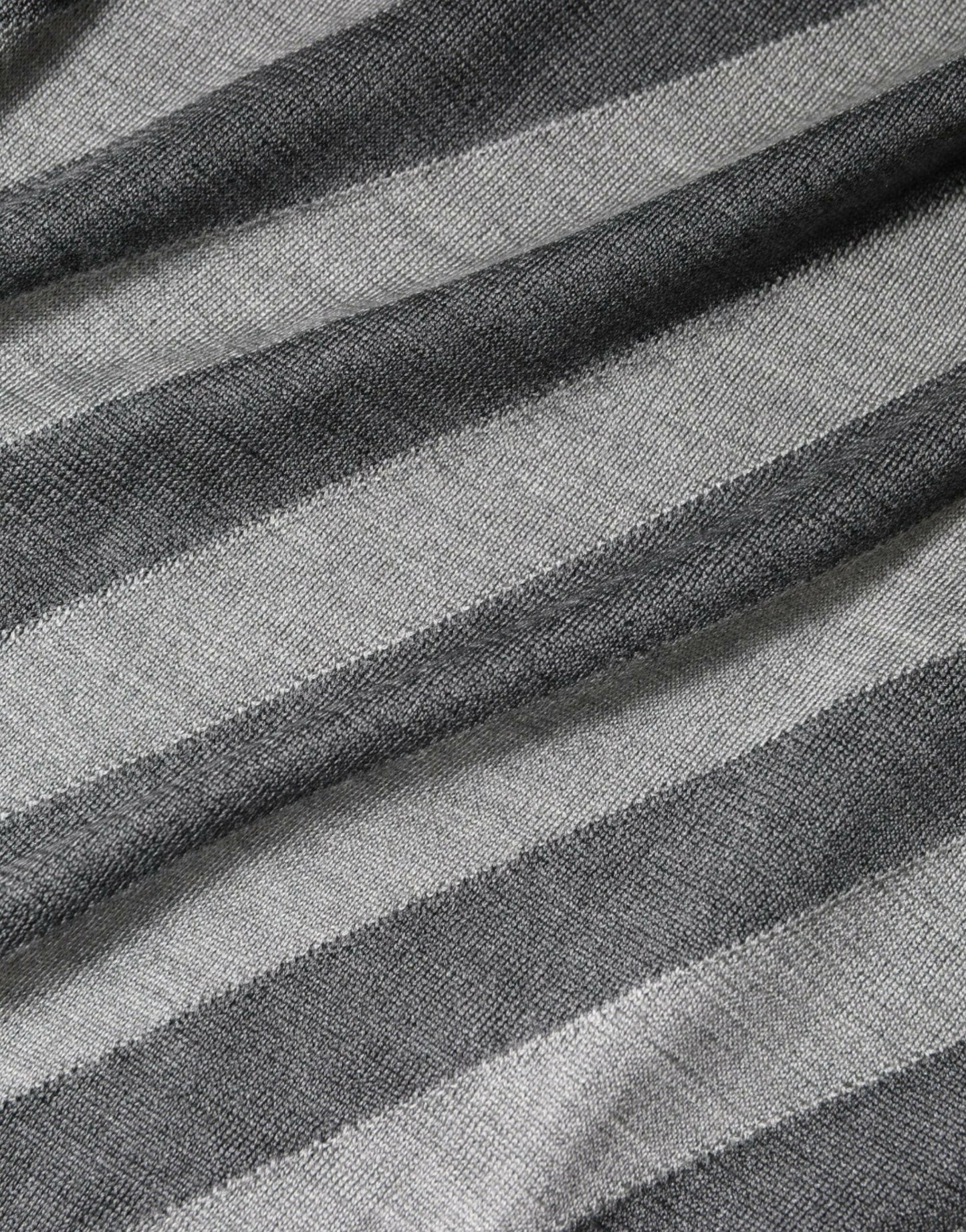 Pull col rond à manches longues et rayures grises Dolce &amp; Gabbana