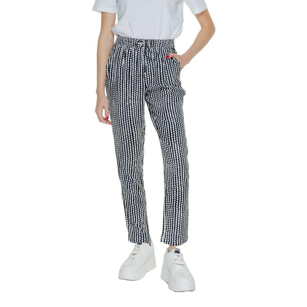 Only – Schwarze Viskosehose