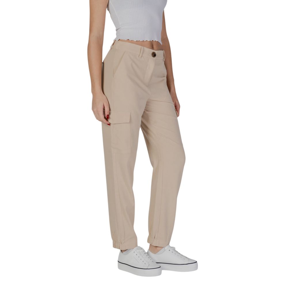 B.Young Beige Polyester Cargohose