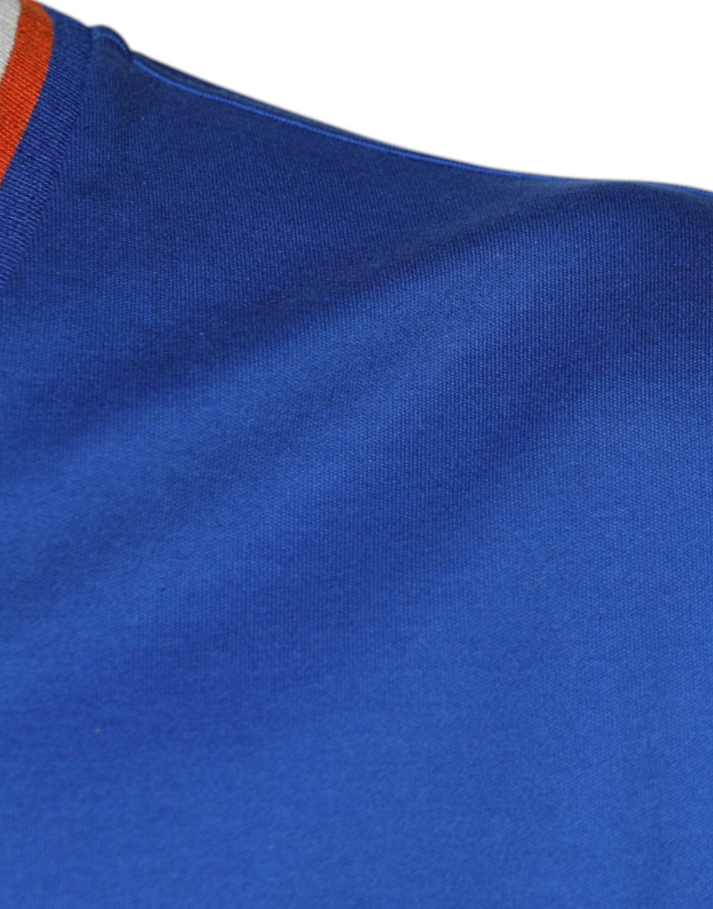 Dolce &amp; Gabbana – Blaues T-Shirt mit V-Ausschnitt und kurzen Ärmeln