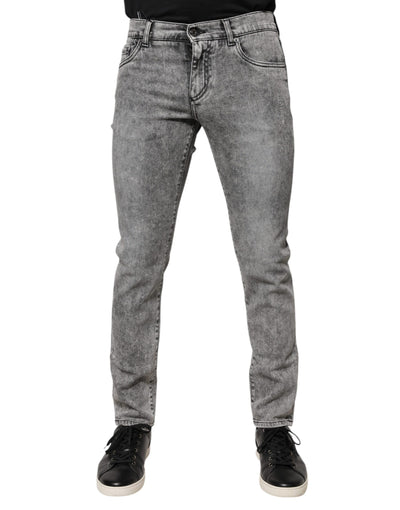 Dolce &amp; Gabbana – Slim Fit-Jeans aus Baumwolle mit Logo-Schild in Grau