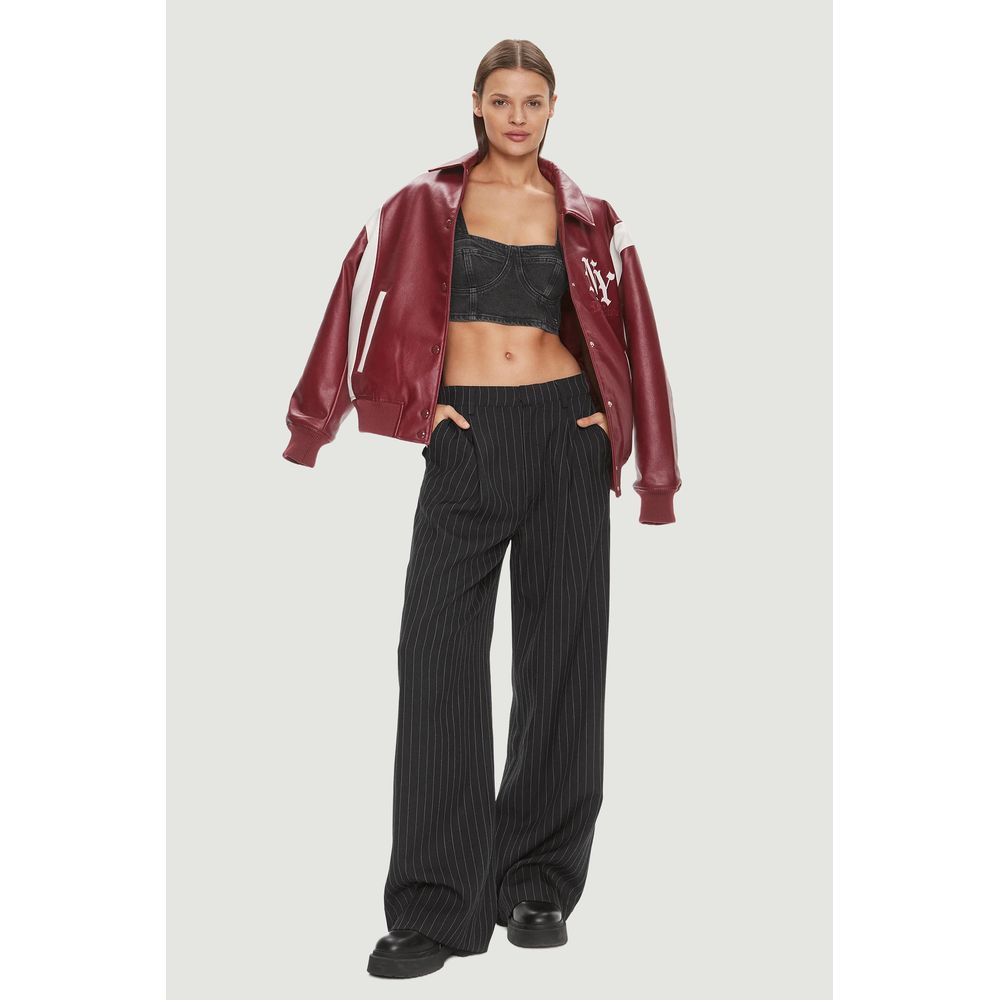 Tommy Hilfiger Jeans, schwarzes Oberteil aus recycelter Baumwolle