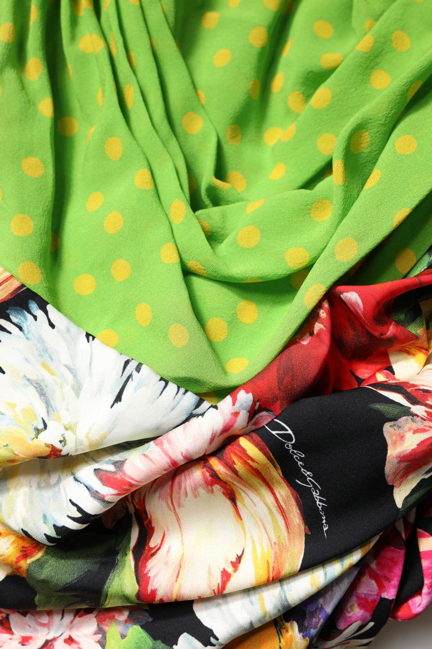 Dolce &amp; Gabbana – Figurbetontes Minikleid mit mehrfarbigem Blumen-Patchwork