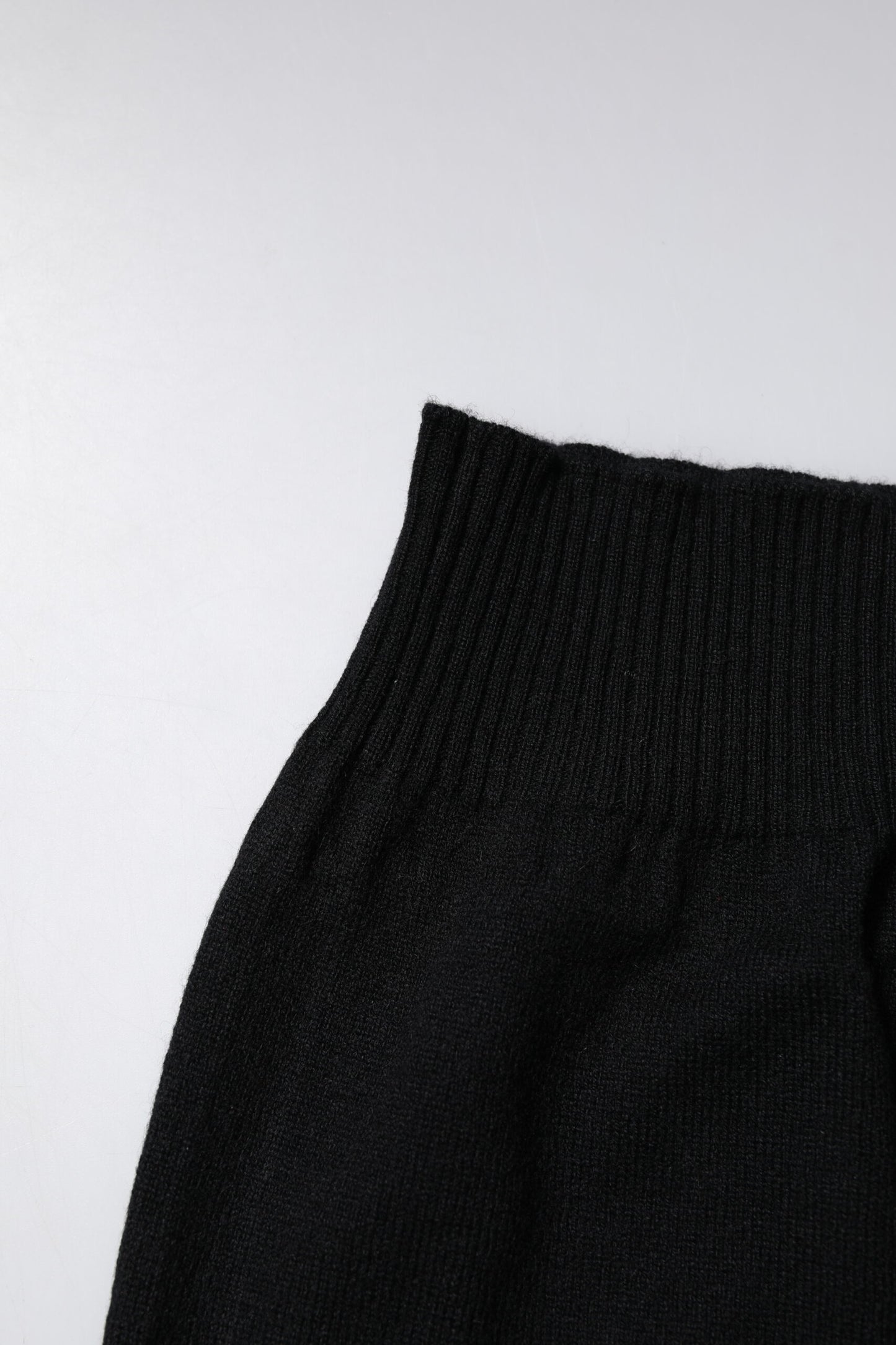 Dolce & Gabbana Black Cashmere Knitted Neck Warmer Foulard Scarf