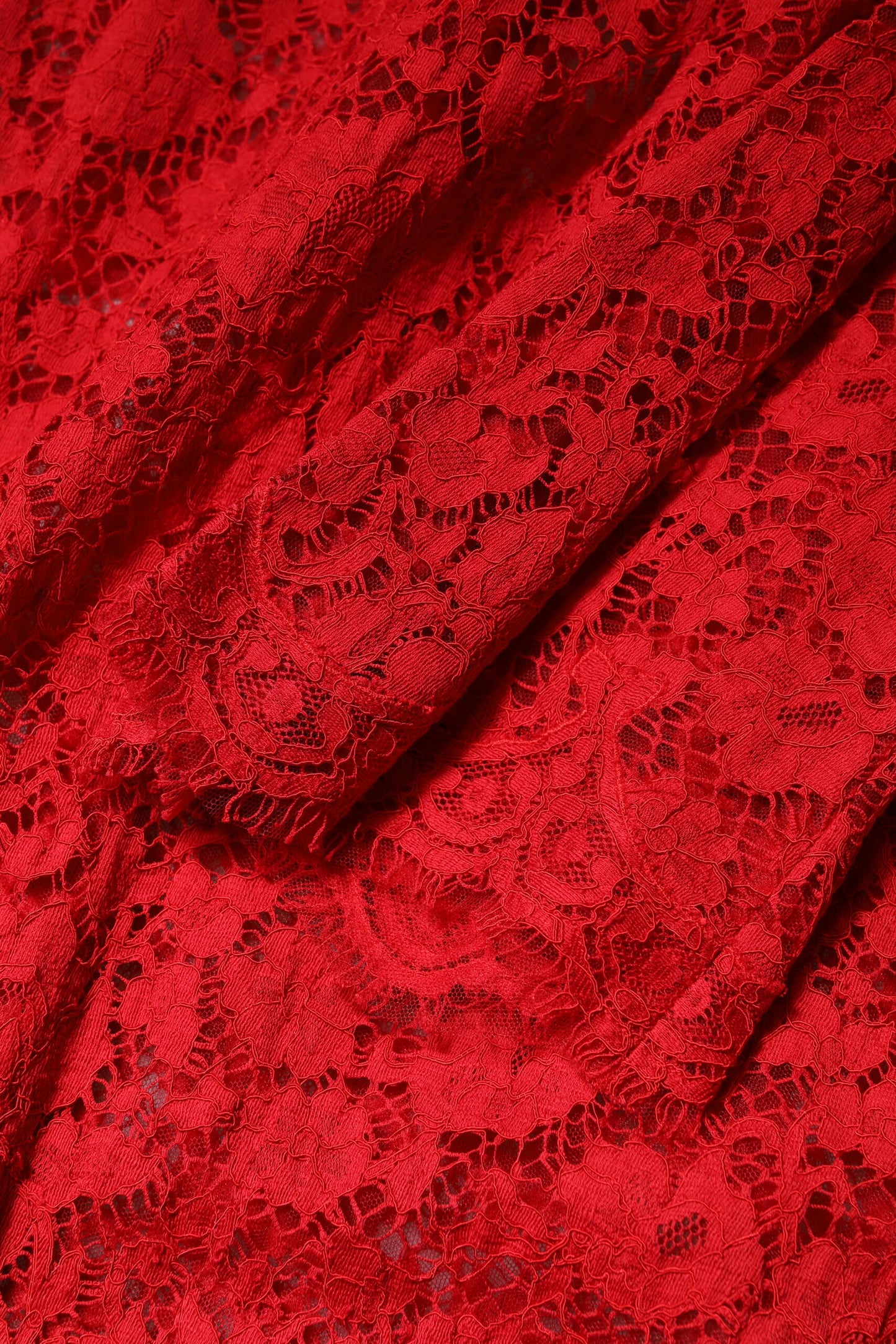 Dolce &amp; Gabbana – Rotes Kleid mit Blumenspitze und Strassverzierung