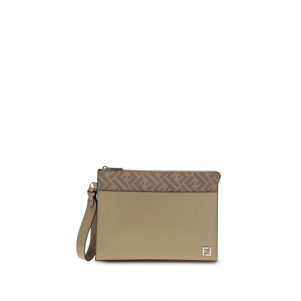 Fendi Clutch aus beigefarbenem Leder