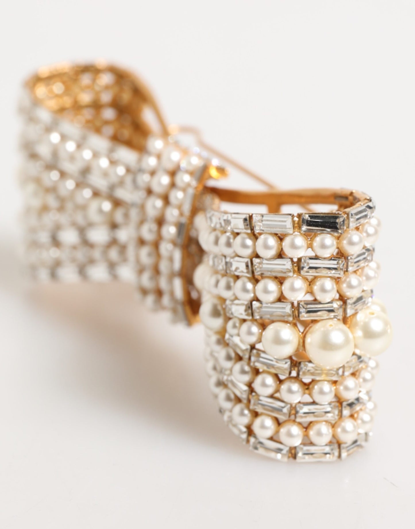 Dolce &amp; Gabbana Brosche aus Gold, Messing, Glas, Kristall und Kunstperlen