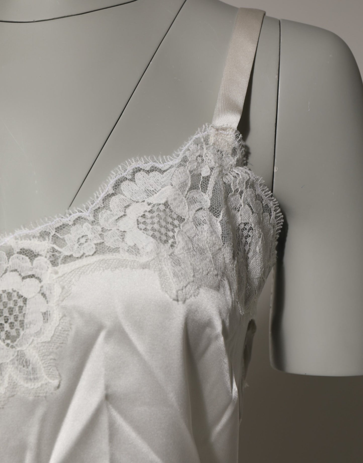 Dolce &amp; Gabbana Off-White Tanktop mit floraler Spitze, Dessous-Unterwäsche