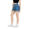 Nur blaue Baumwollshorts