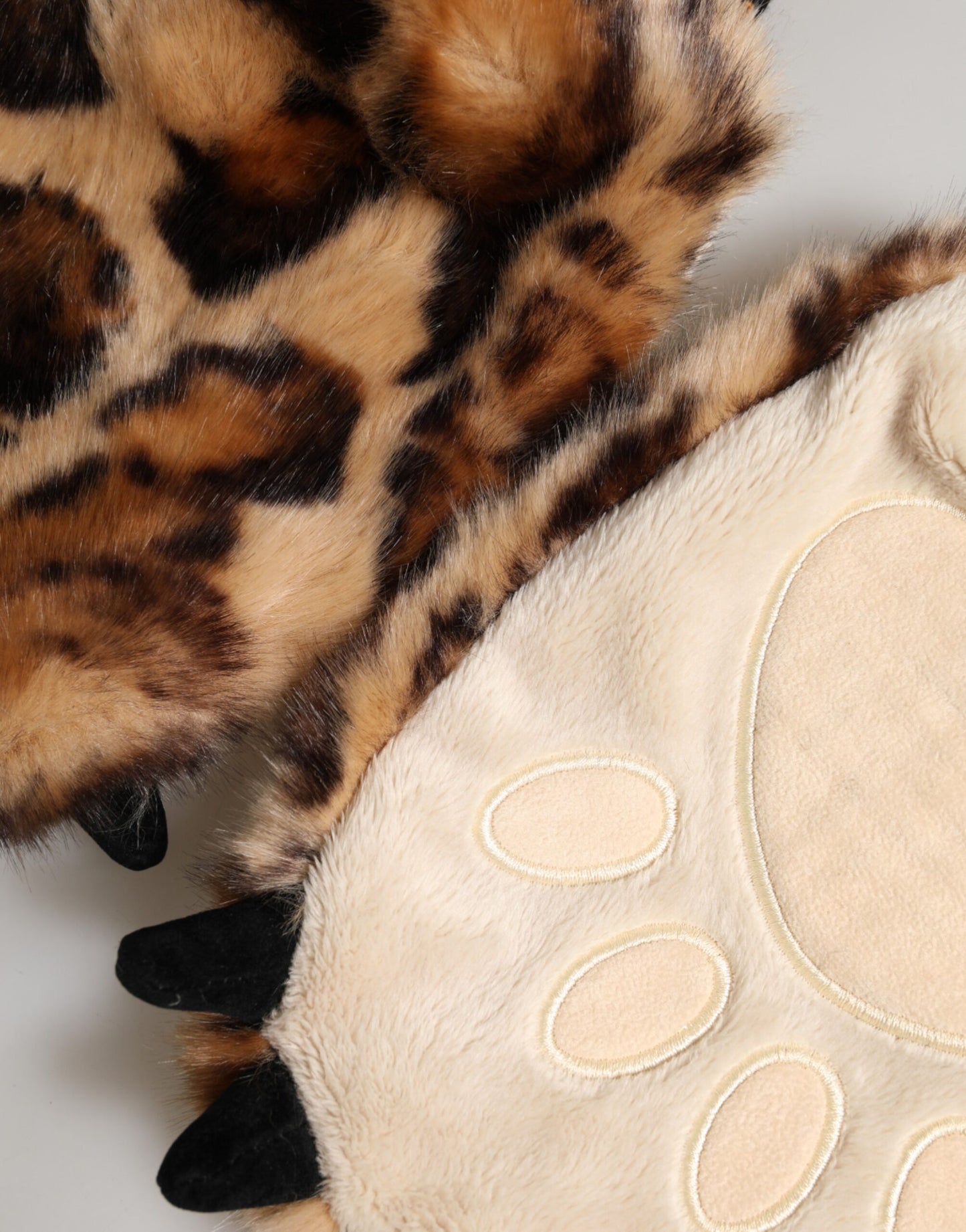 Dolce &amp; Gabbana braune Leoparden-Strickhandschuhe mit Kunstfell-Handgelenkschutz