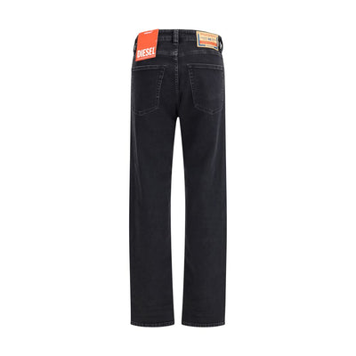 Diesel Jeans aus schwarzer Baumwolle mit Relaxed Fit